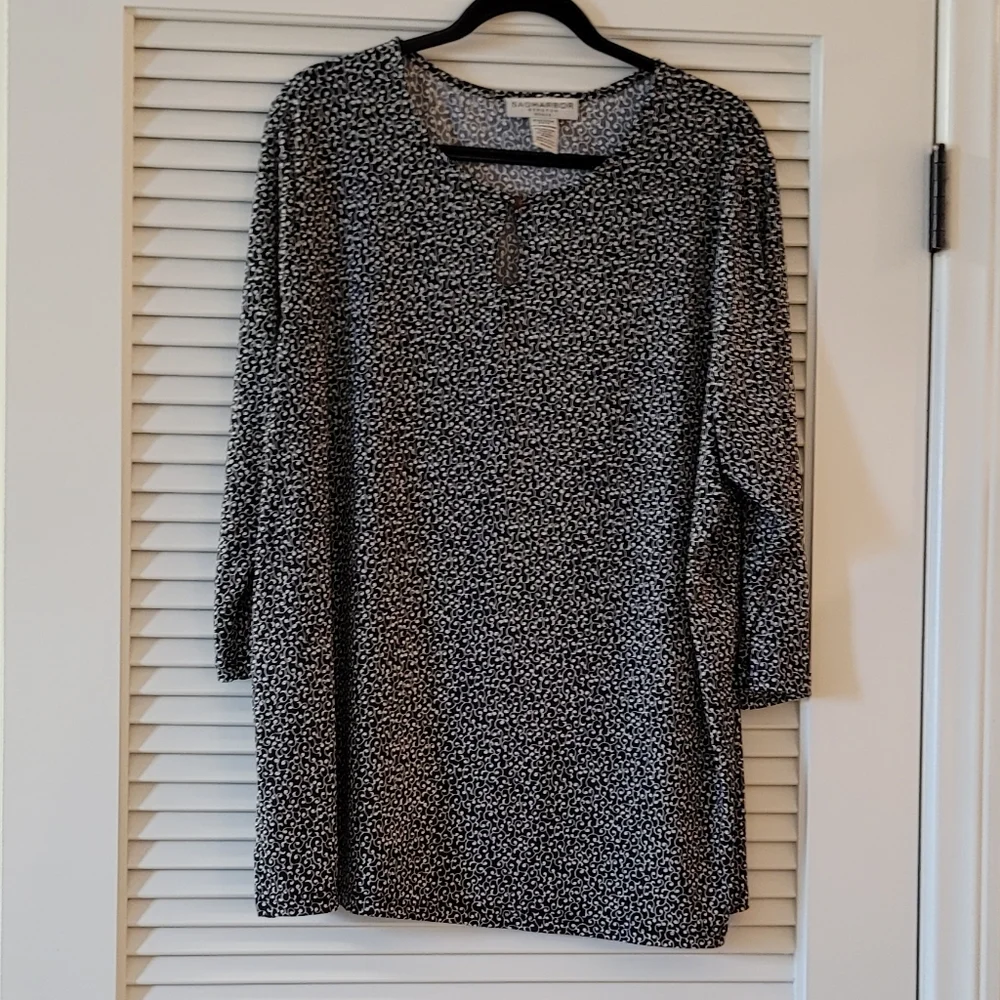 Sag Harbor Stretch 3/4 Sleeves, Black & White Pattern, Plus-Size, Keyhole